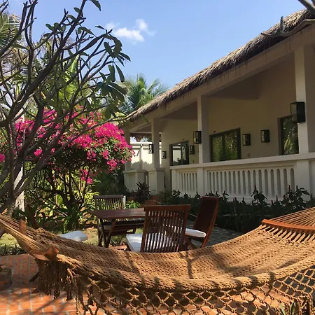 Coco Presidential Villa & Homestay